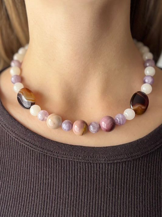 Collana girocollo in pietre naturali - Agata bianca, Agata striata, Ametista e Diaspro